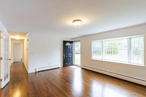 324 Nottingham Dr, Barnstable, MA 02632 photo 4