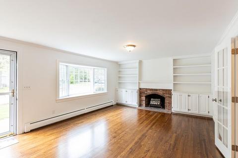324 Nottingham Dr, Barnstable, MA 02632 photo 8