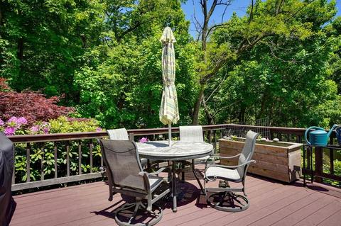 31 Apache Trl, Arlington, MA 02474 photo 4