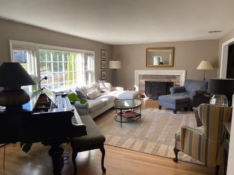 31 Apache Trl, Arlington, MA 02474 photo 9