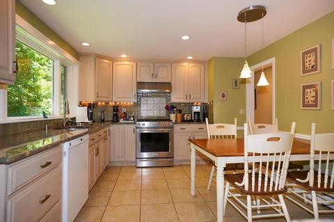 31 Apache Trl, Arlington, MA 02474 photo 11