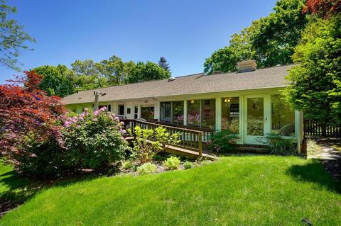31 Apache Trl, Arlington, MA 02474 photo 5