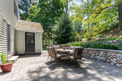 65 Walnut St, Arlington, MA 02476 photo 8