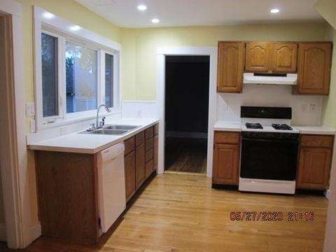 1106 Greendale Ave, Needham, MA 02492 photo 4