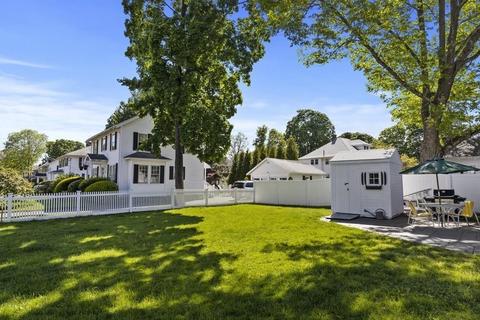 682 Great Plain Ave, Needham, MA 02492 photo 4