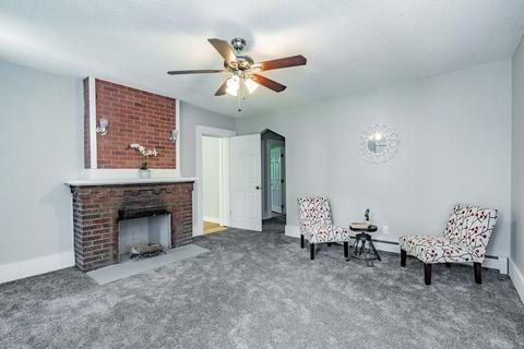 49 Darling St, Springfield, MA 01151 photo 4