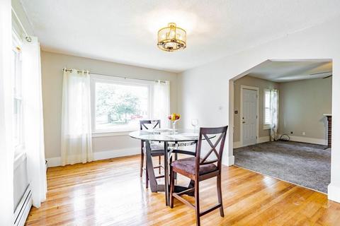 49 Darling St, Springfield, MA 01151 photo 6