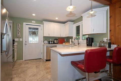 3 Lakeview Rd, Webster, MA 01570 photo 8
