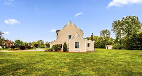 35 Bayberry Rd, Canton, MA 02021 photo 2