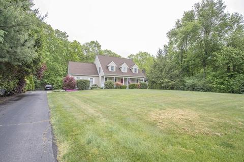 39 Overlook Dr, Raynham, MA 02767 photo 4