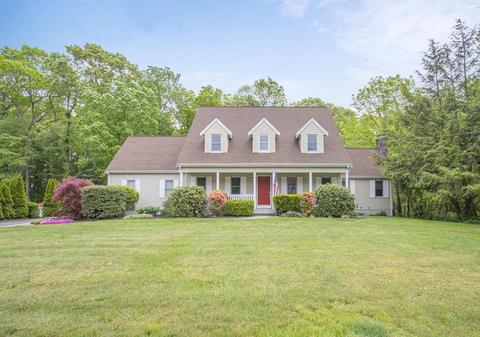39 Overlook Dr, Raynham, MA 02767 photo 1