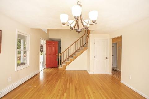 39 Overlook Dr, Raynham, MA 02767 photo 17