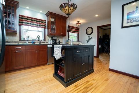 966 Sumner Ave, Springfield, MA 01118 photo 6