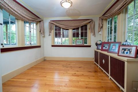 966 Sumner Ave, Springfield, MA 01118 photo 10