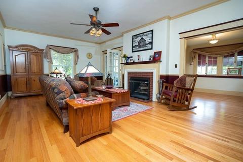966 Sumner Ave, Springfield, MA 01118 photo 4