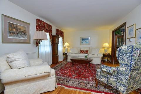442 Dailey Dr, Franklin, MA 02038 photo 11