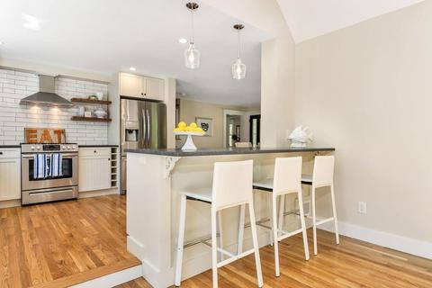 523 Main St, Barnstable, MA 02635 photo 6