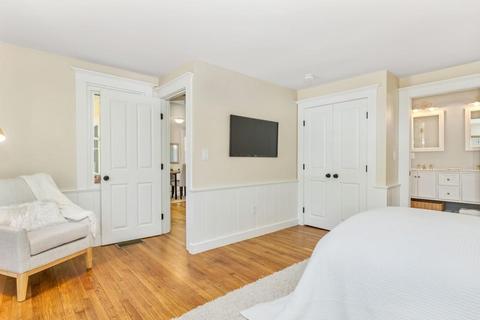 523 Main St, Barnstable, MA 02635 photo 9