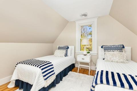 523 Main St, Barnstable, MA 02635 photo 14