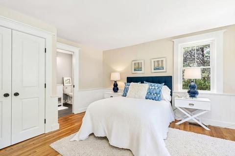 523 Main St, Barnstable, MA 02635 photo 8