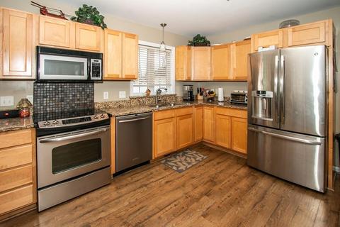 8 Hickox Pl, Springfield, MA 01104 photo 9