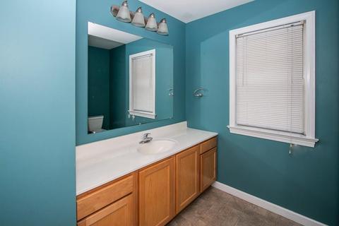 8 Hickox Pl, Springfield, MA 01104 photo 16