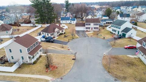 8 Hickox Pl, Springfield, MA 01104 photo 5