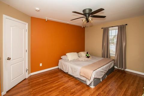 8 Hickox Pl, Springfield, MA 01104 photo 18