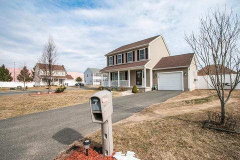 8 Hickox Pl, Springfield, MA 01104 photo 3