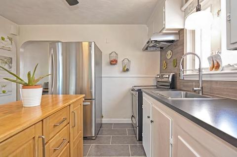 43 Harding St, Fall River, MA 02720 photo 10