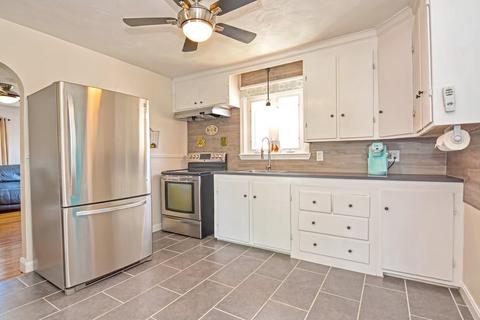 43 Harding St, Fall River, MA 02720 photo 12