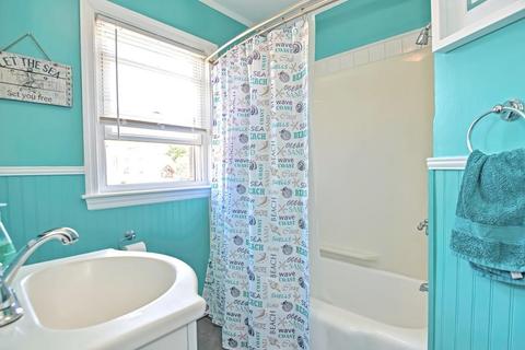 43 Harding St, Fall River, MA 02720 photo 15