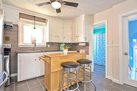 43 Harding St, Fall River, MA 02720 photo 8