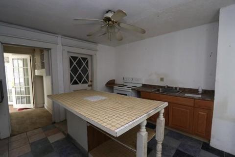 56 Dearborn St, Springfield, MA 01109 photo 24