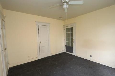 56 Dearborn St, Springfield, MA 01109 photo 11