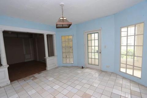 56 Dearborn St, Springfield, MA 01109 photo 5