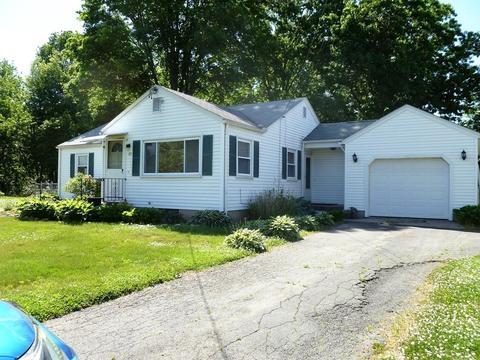 355 Circle Dr, West Springfield, MA 01089 photo 2