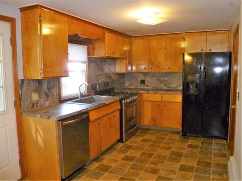 355 Circle Dr, West Springfield, MA 01089 photo 6