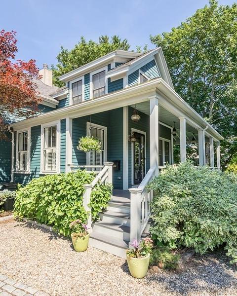 22 Waldron Ct, Marblehead, MA 01945 photo 2
