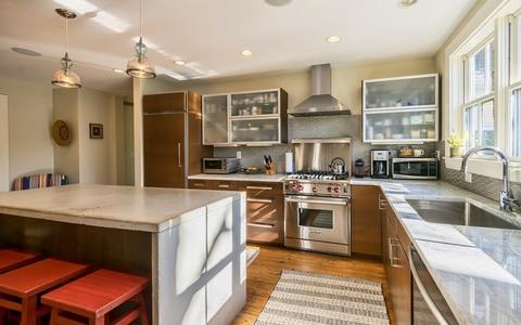 22 Waldron Ct, Marblehead, MA 01945 photo 6