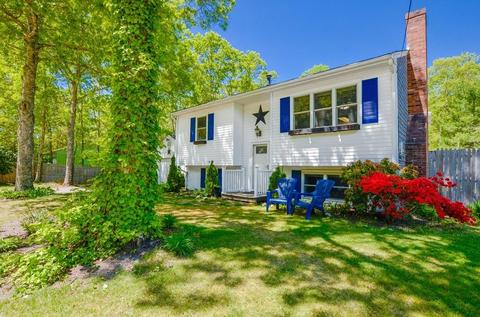 76 Mayflower Ln, Wareham, MA 02538 photo 5