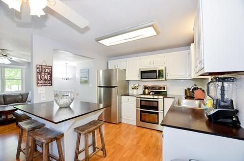 76 Mayflower Ln, Wareham, MA 02538 photo 13