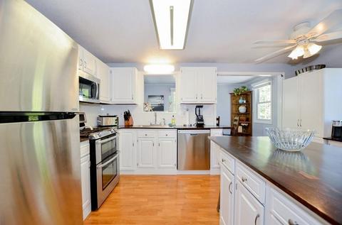 76 Mayflower Ln, Wareham, MA 02538 photo 15