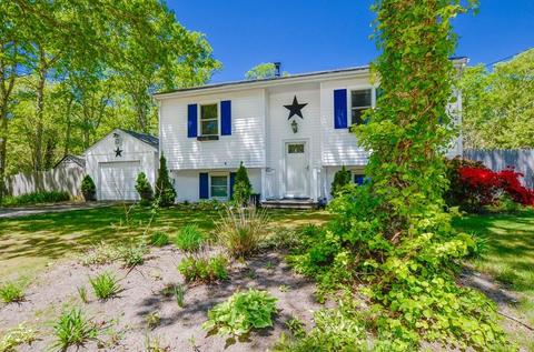 76 Mayflower Ln, Wareham, MA 02538 photo 7