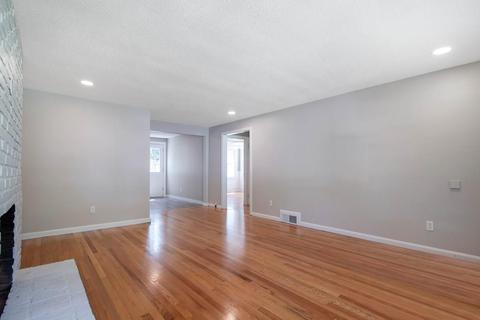 51 Eleanor Rd, Springfield, MA 01108 photo 5