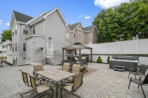 19 Pleasant View Ave, Everett, MA 02149 photo 17