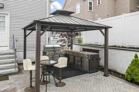 19 Pleasant View Ave, Everett, MA 02149 photo 18
