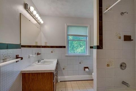 34 Stevens St, Stoneham, MA 02180 photo 14