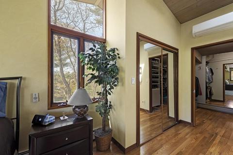 211 Hart St, Beverly, MA 01915 photo 21