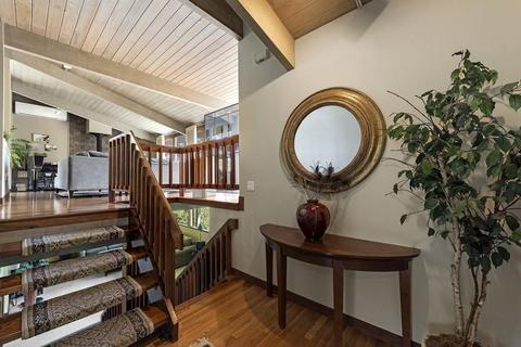 211 Hart St, Beverly, MA 01915 photo 12